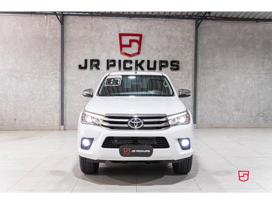 TOYOTA HILUX 2.8 SRX 4X4 CD 16V DIESEL 4P AUTOMÁTICO TOYOTA HILUX 2.8 SRX 4X4 CD 16V DIESEL 4P AUTOMÁTICO